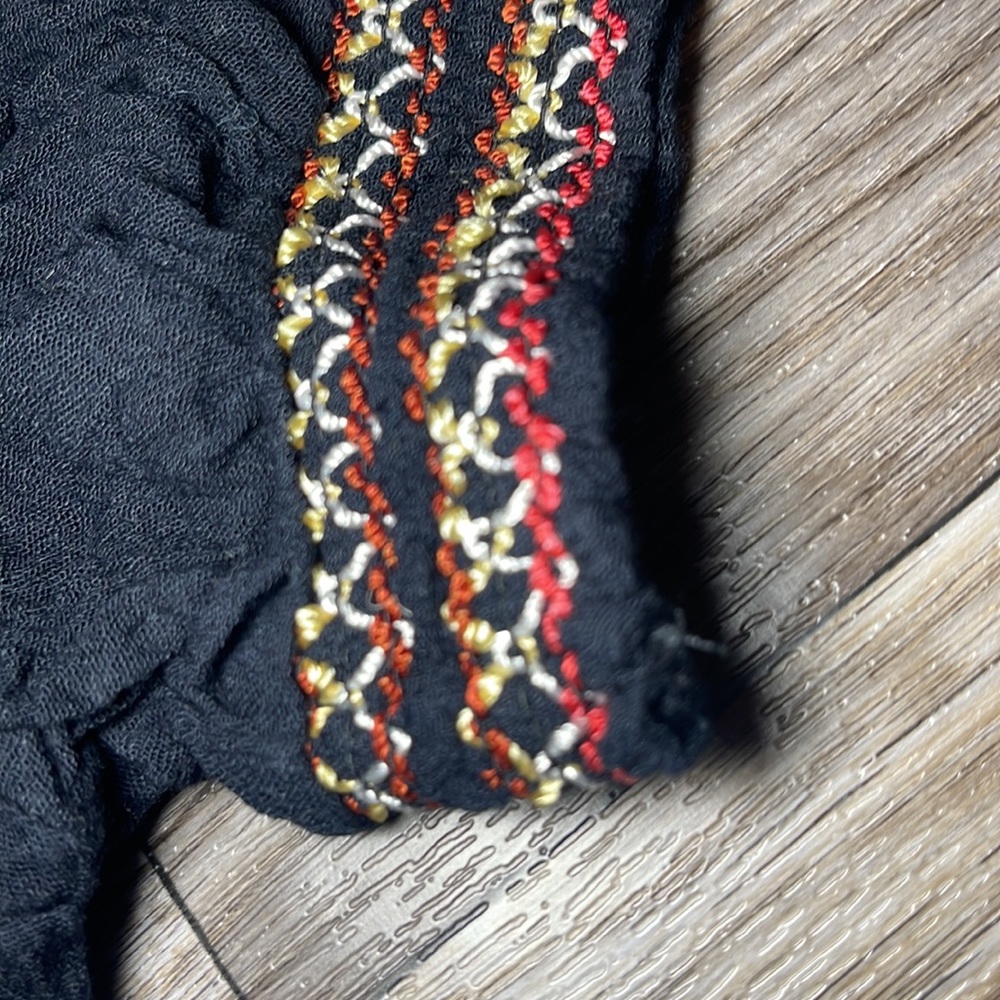 BLACK TOP 🟰 - Picture 3 of 3